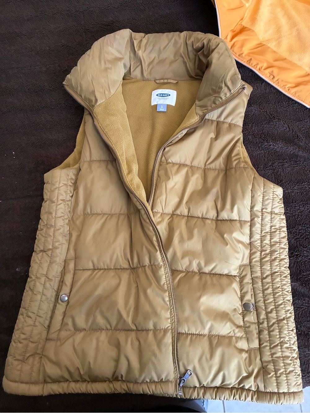 Old Navy Women’s Quilted Puffer Vest